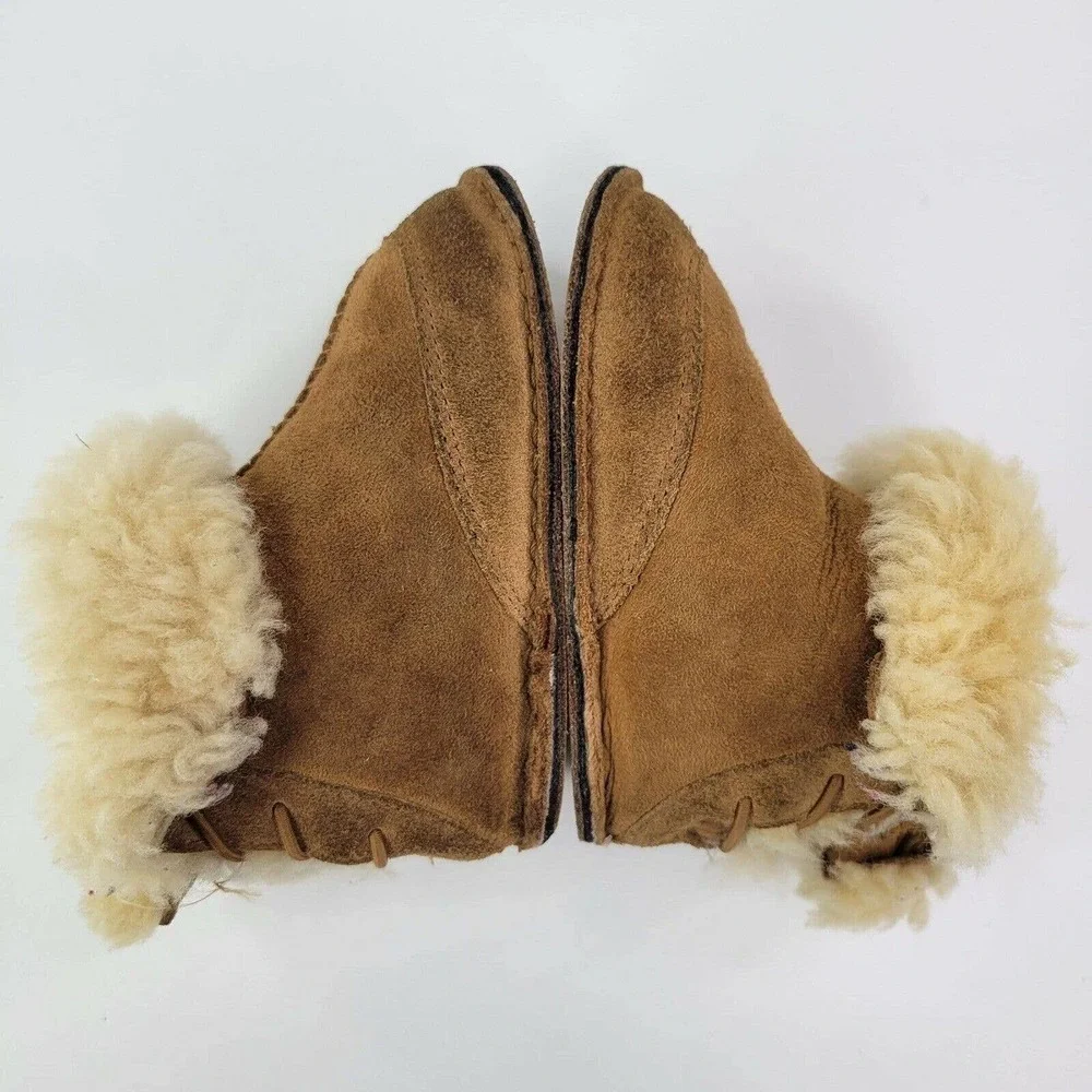 UGG Toddler Suede Bootie Unisex Chestnut Brown Size Medium 12-18 M Infant/Baby